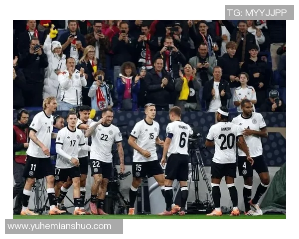 德国球星与足球队之间的深厚情谊与历史传承分析 德国球星与足球队之间的深厚情谊与历史传承分析