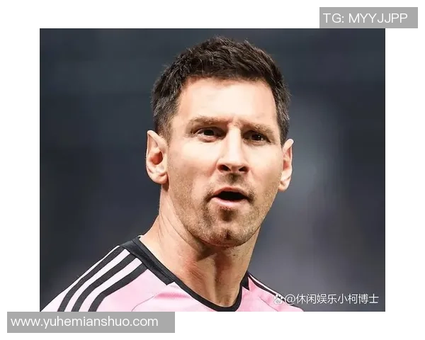 星光闪耀的足球巨星是谁 他在绿茵场上如何成就传奇地位